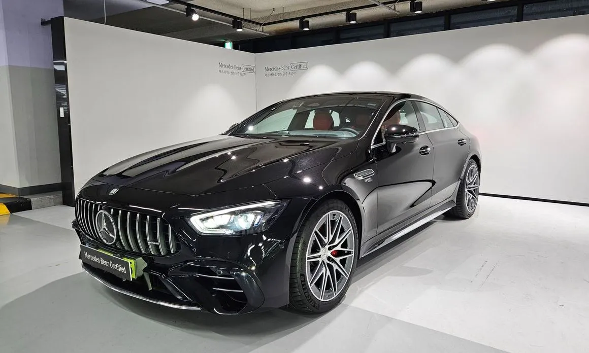 Mercedes-Benz AMG GT — фото 1