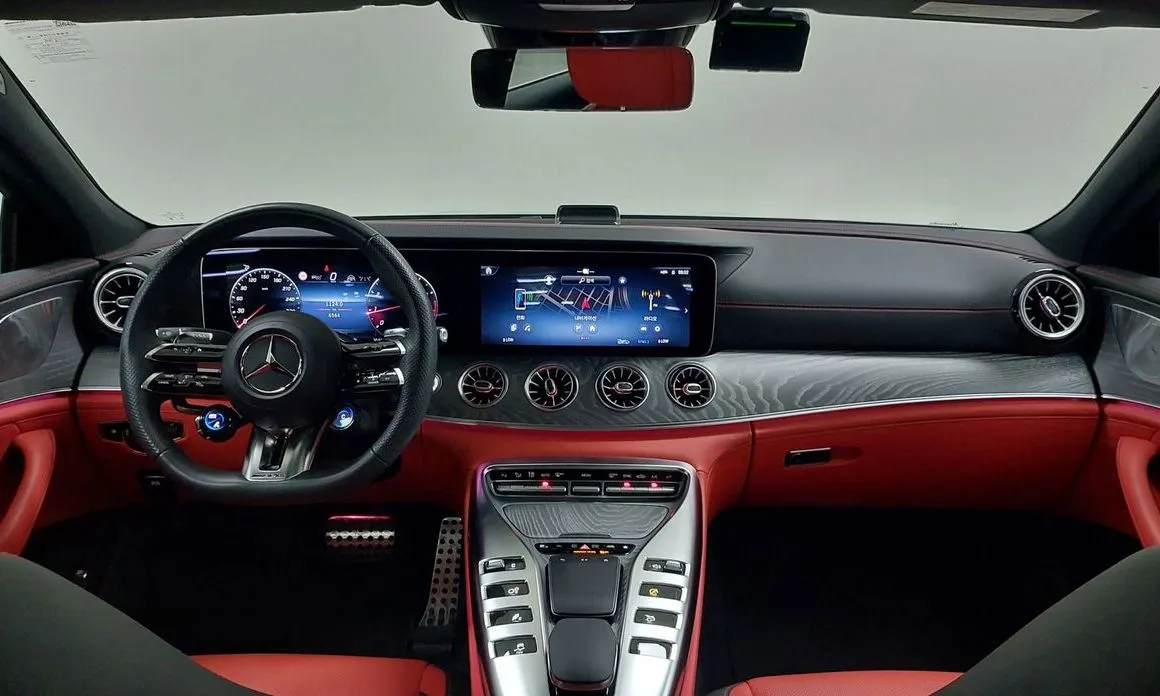 Mercedes-Benz AMG GT — фото 3