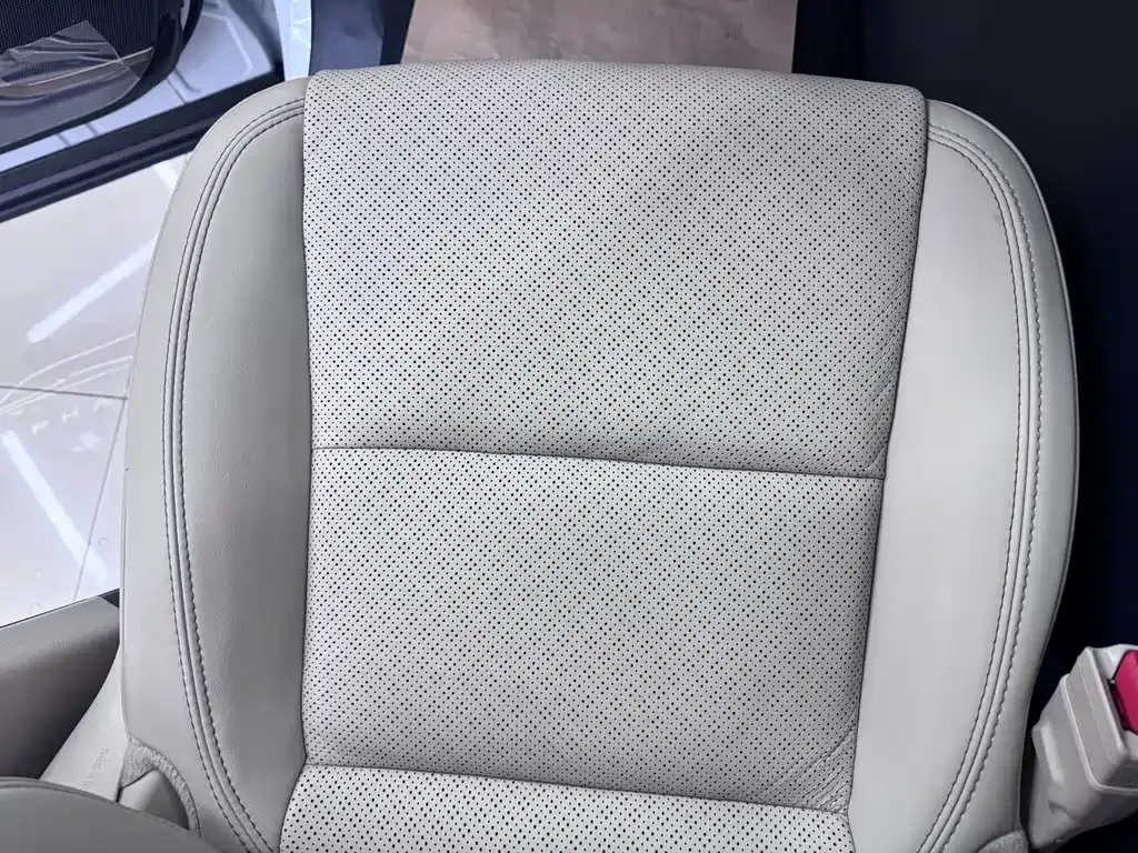 Toyota Alphard — фото 10