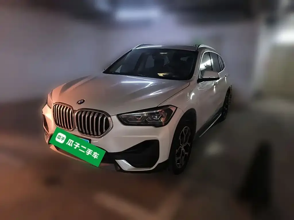 BMW X1 — фото 1