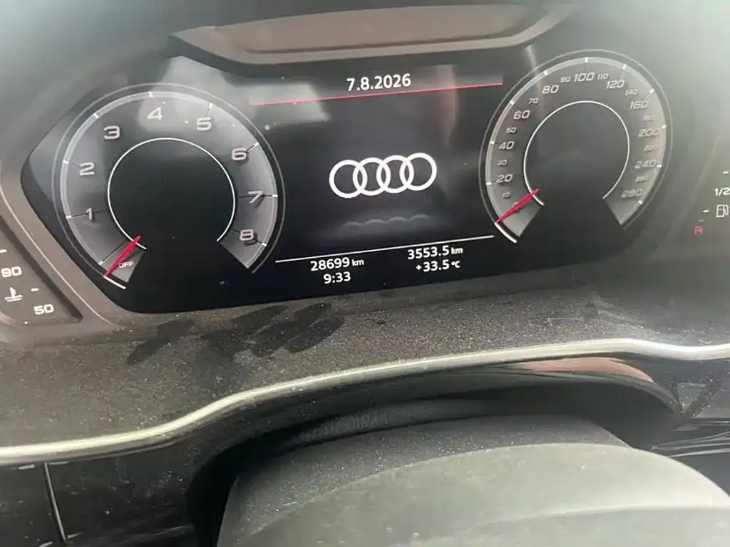 Audi Q3 — фото 3