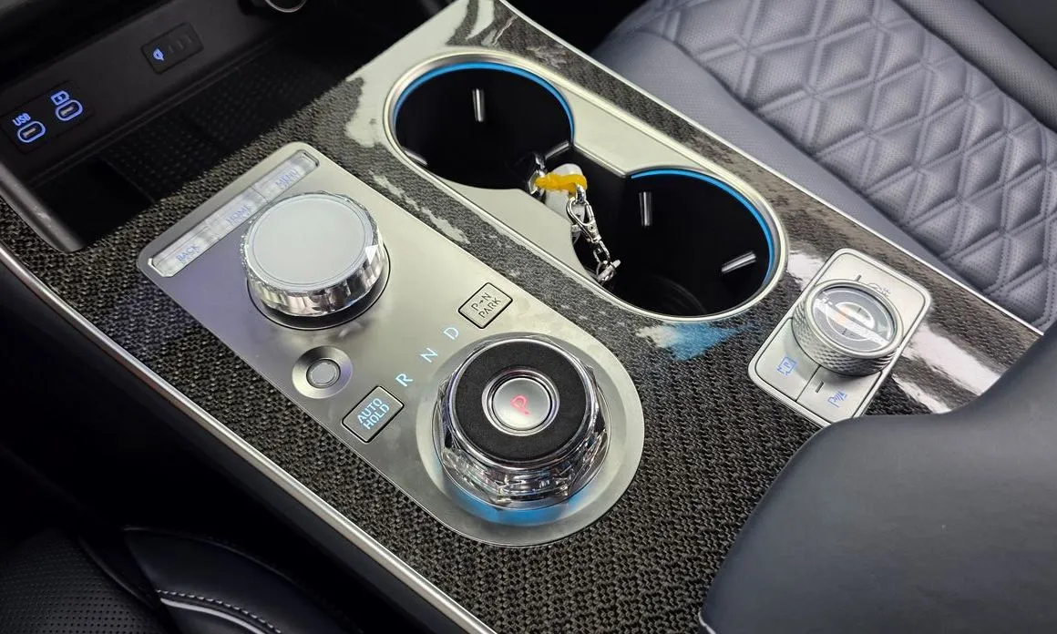 Genesis GV80 — фото 10