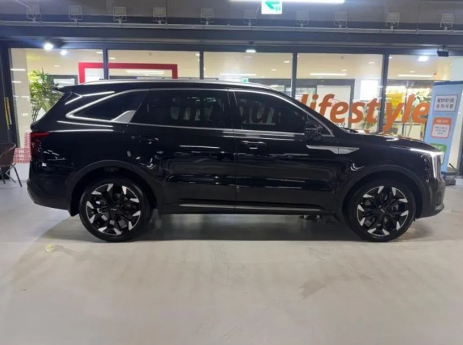 Kia Sorento — фото 7