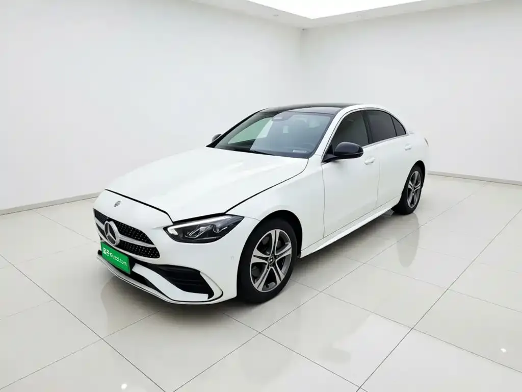 Mercedes-Benz C-Class — фото 1