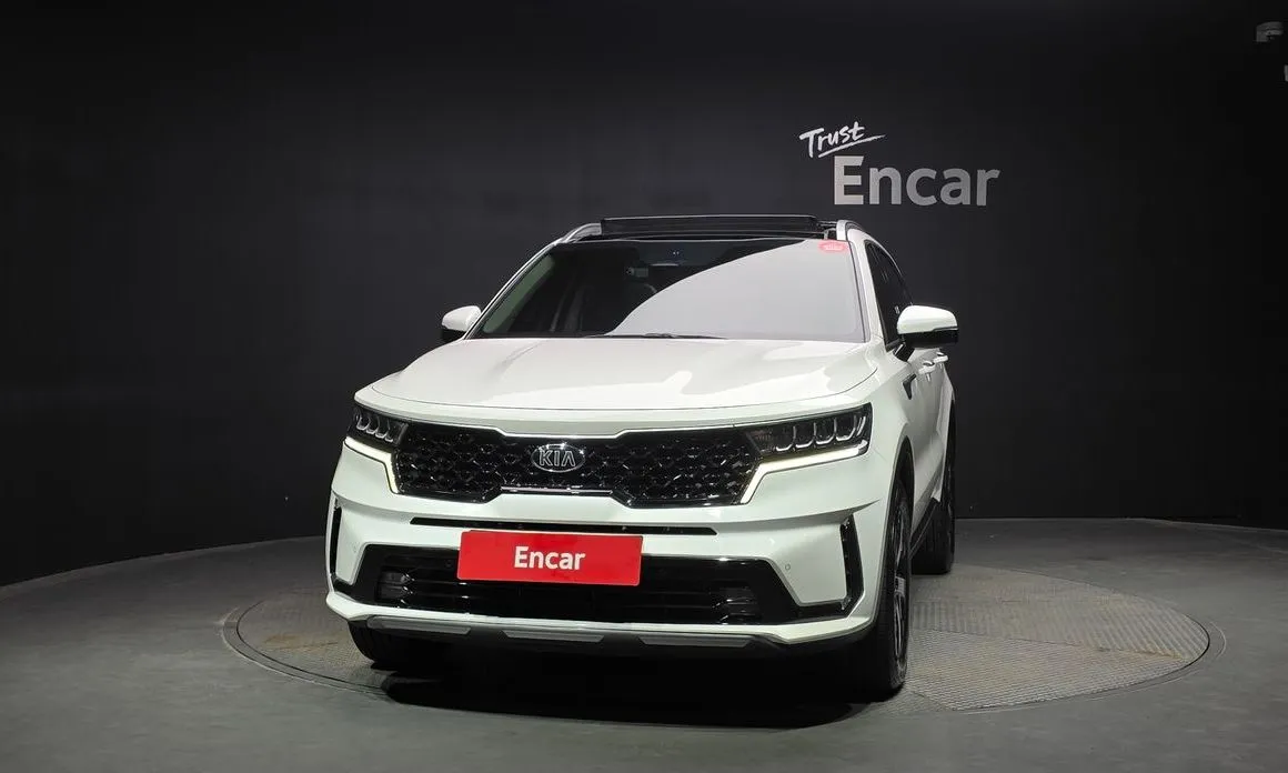 Kia Sorento — фото 8
