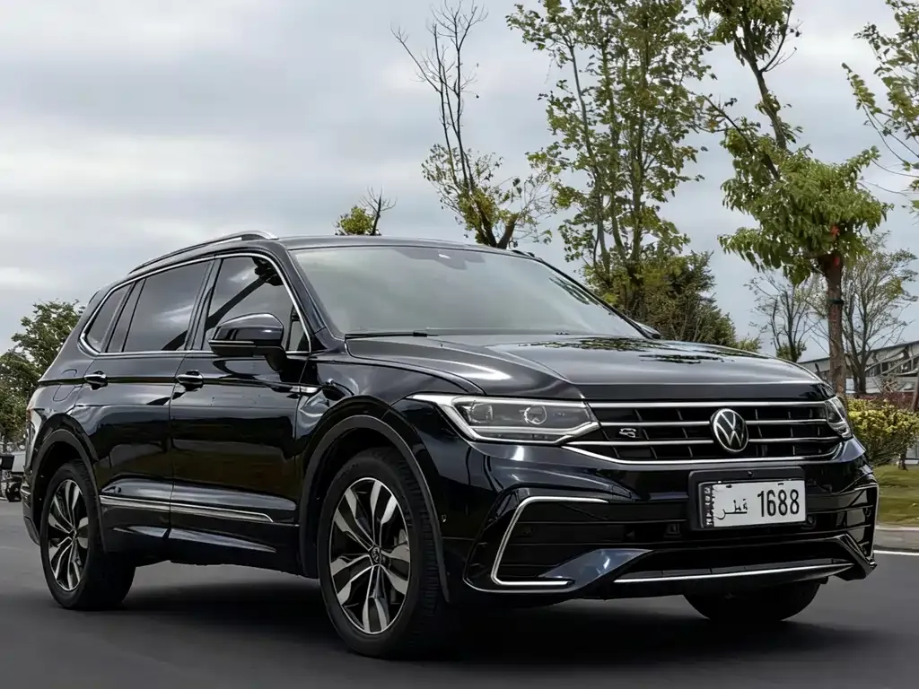 Volkswagen Tiguan L — фото 4