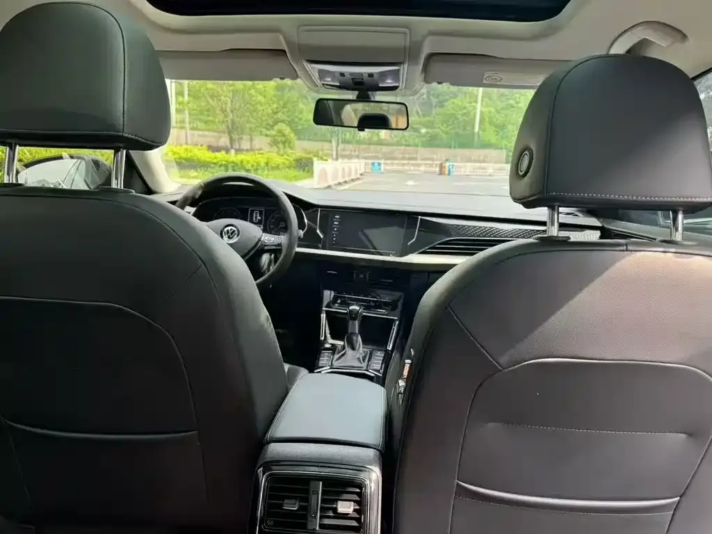 Volkswagen Passat — фото 2