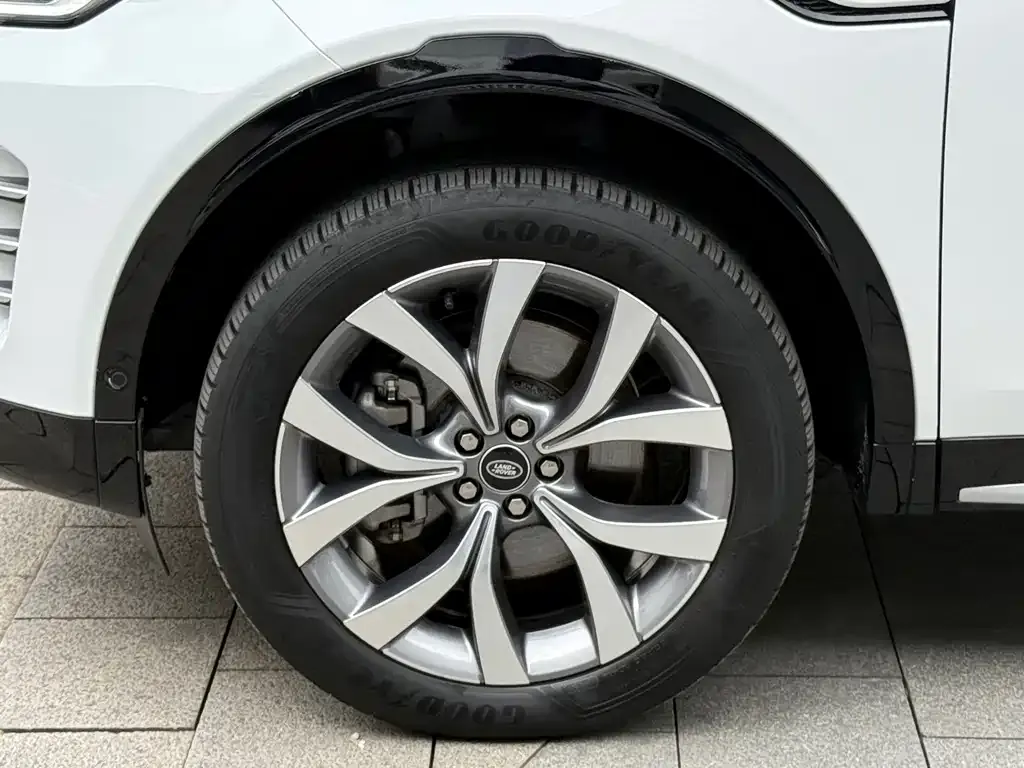 Land Rover Discovery Sport — фото 5