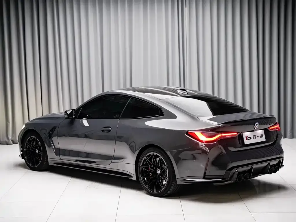 BMW M4 — фото 9