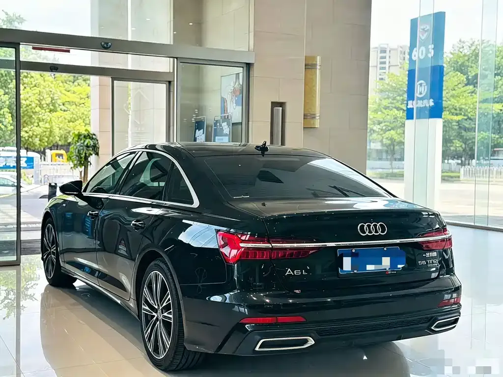 Audi A6L — фото 6