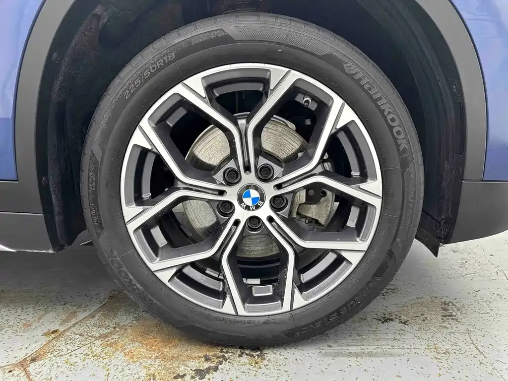 BMW X1 — фото 10