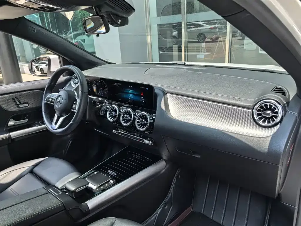 Mercedes-Benz GLA — фото 3