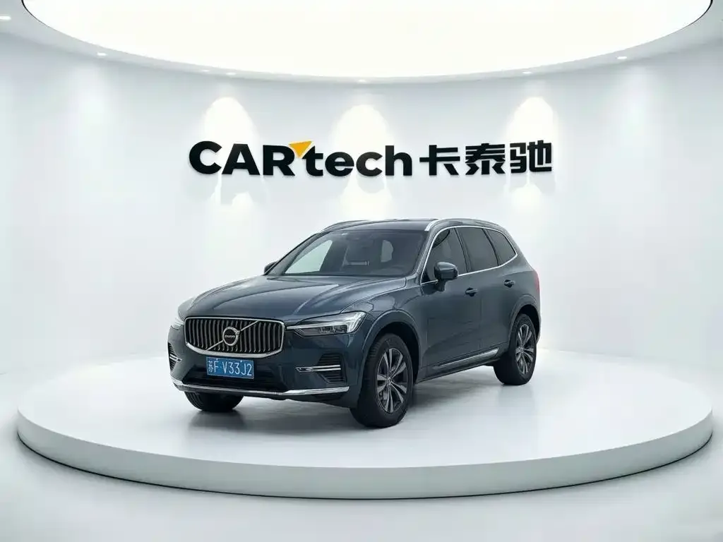 Volvo XC60 — фото 1