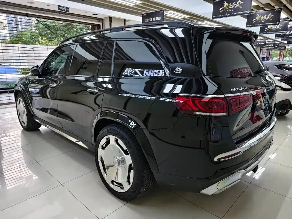 Mercedes-Benz GLS — фото 8