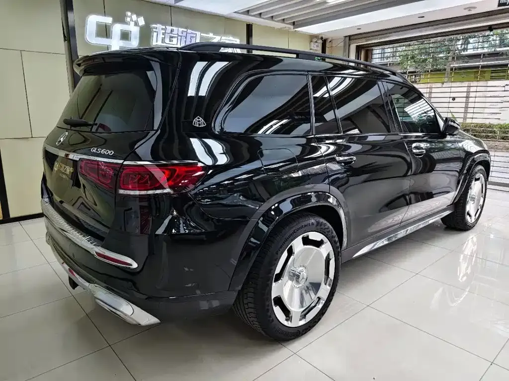 Mercedes-Benz GLS — фото 6