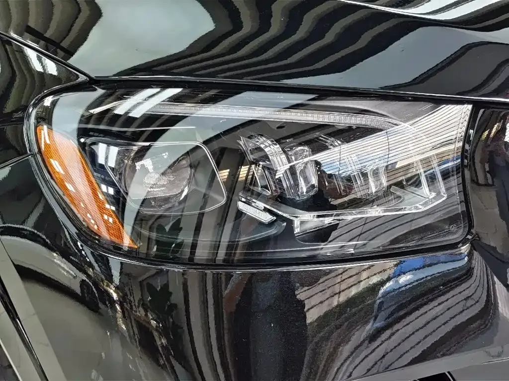 Mercedes-Benz GLS — фото 10