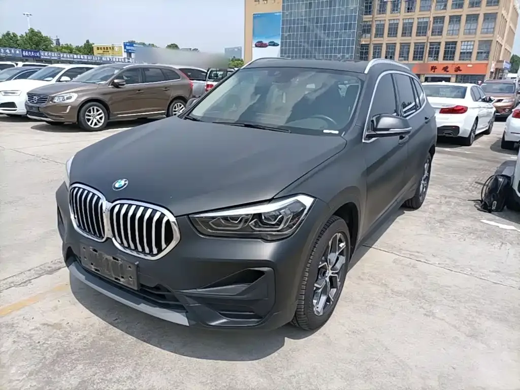 BMW X1 — фото 1