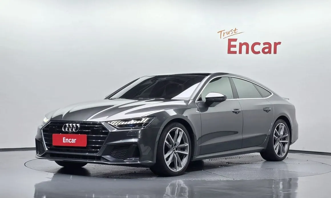 Audi A7 — фото 1