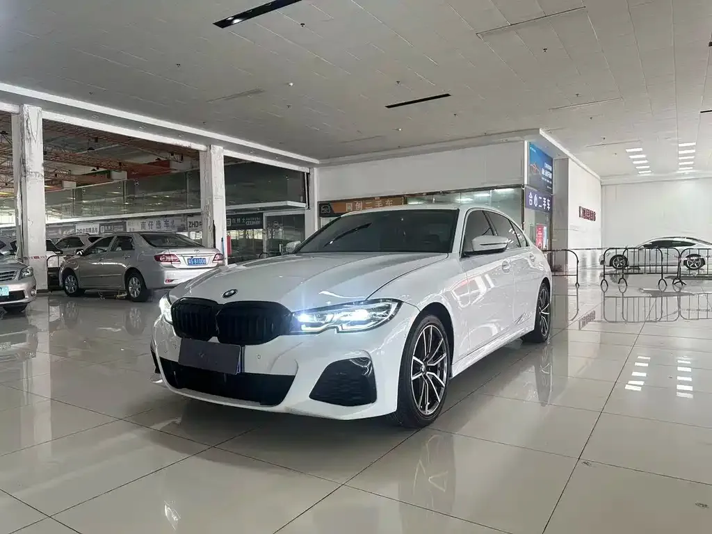 BMW 3 Series — фото 1