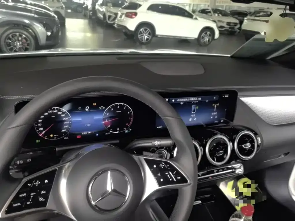 Mercedes-Benz GLA — фото 5