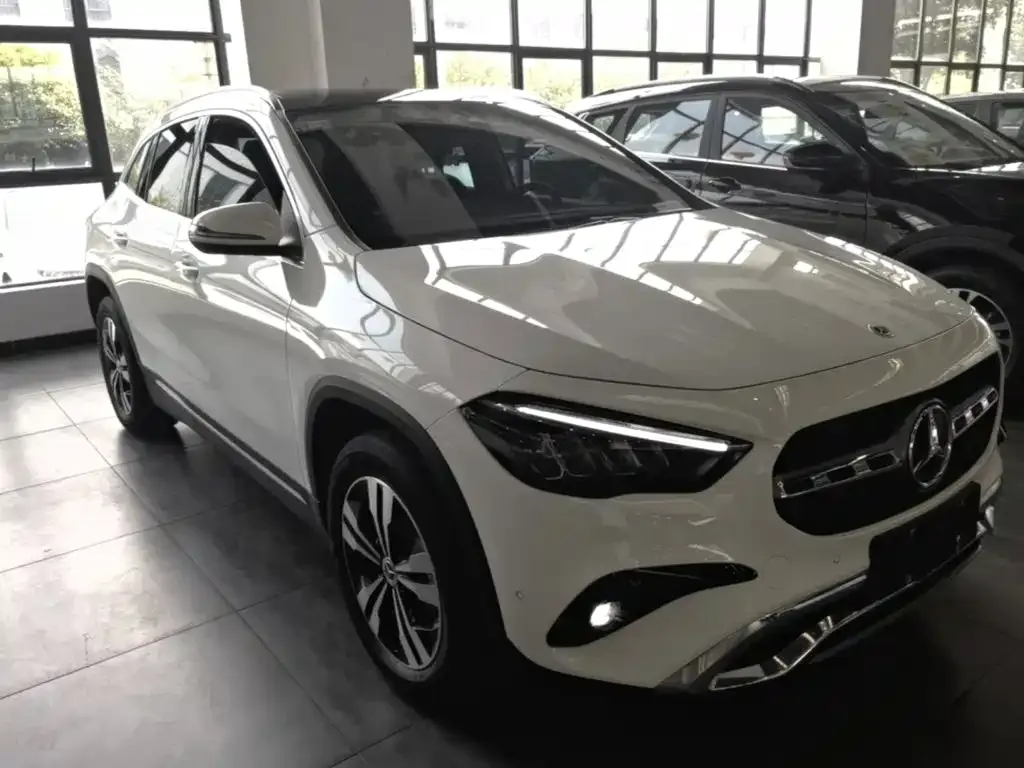 Mercedes-Benz GLA — фото 9