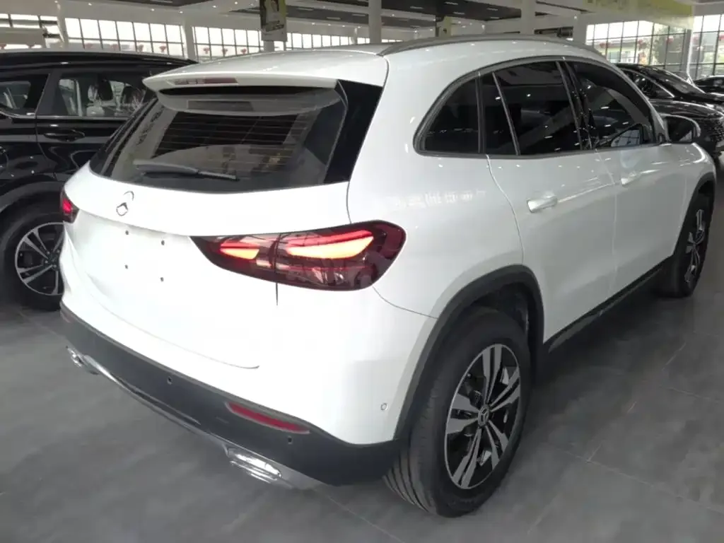 Mercedes-Benz GLA — фото 3