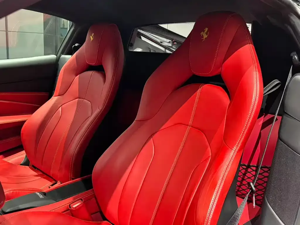 Ferrari F8 — фото 6