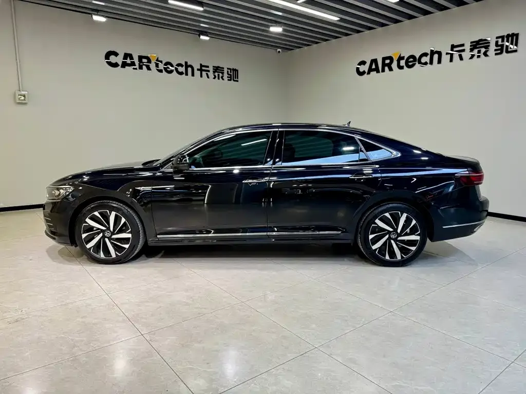 Volkswagen Passat — фото 7