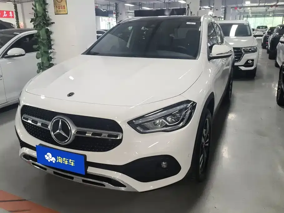 Mercedes-Benz GLA — фото 1