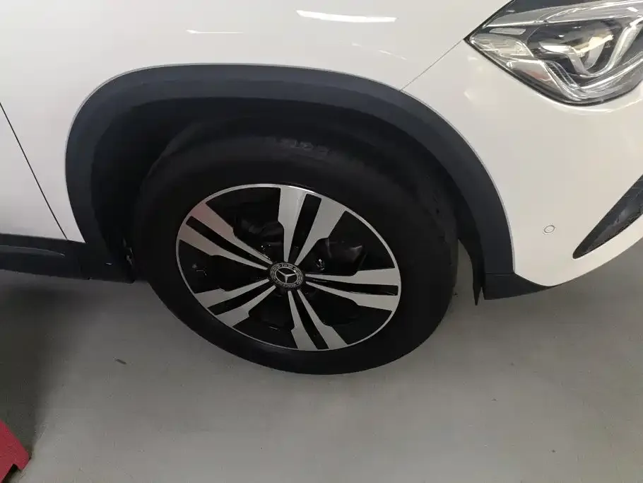 Mercedes-Benz GLA — фото 5