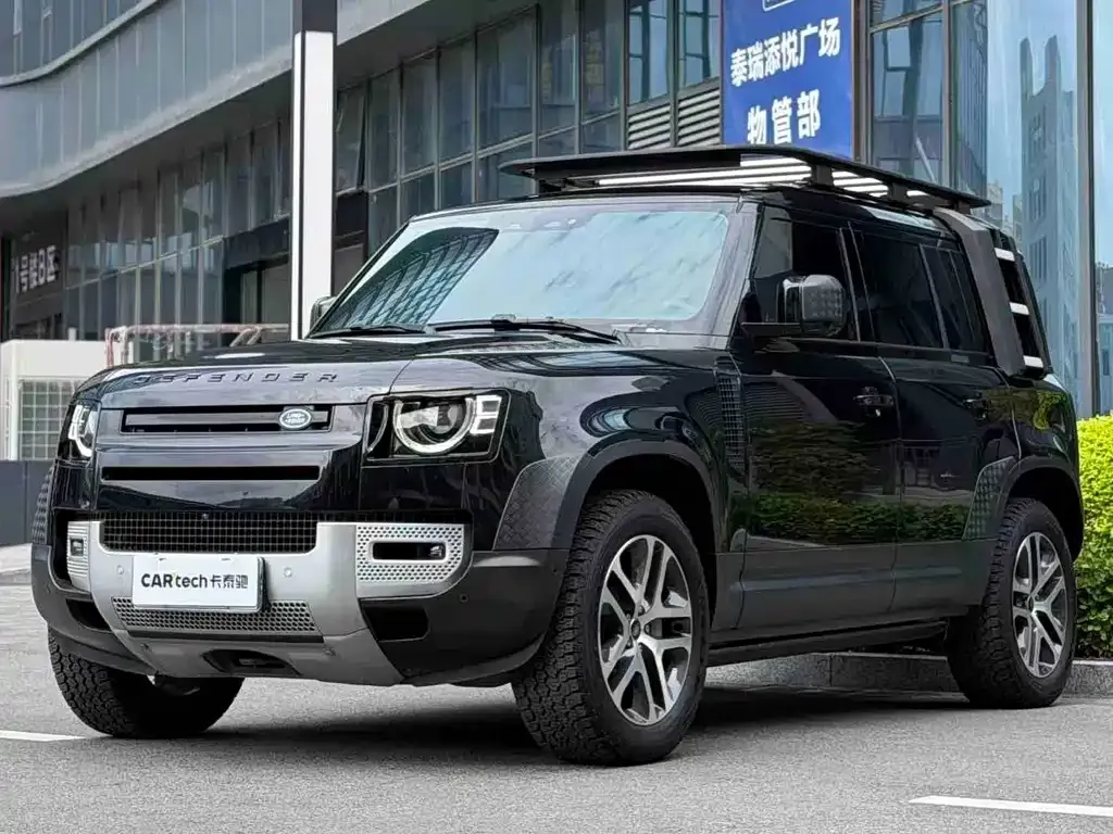 Land Rover Defender — фото 1