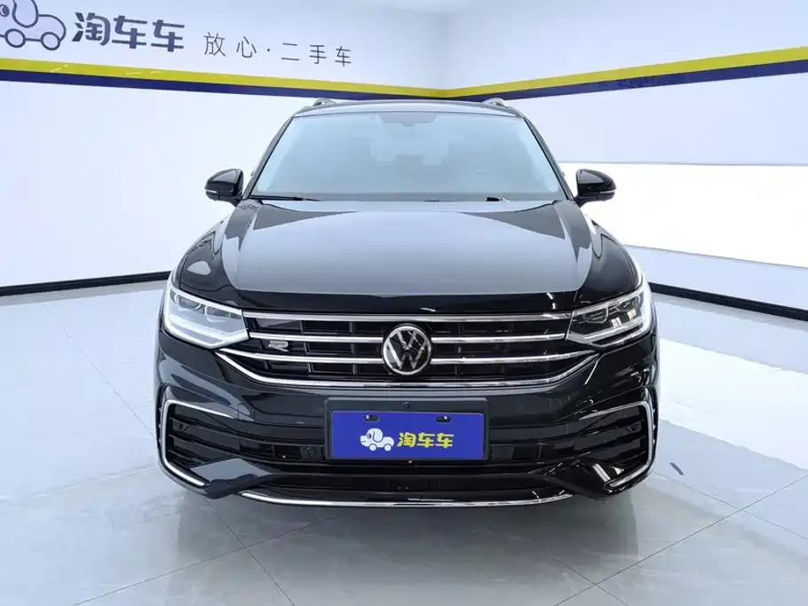 Volkswagen Tiguan L — фото 10