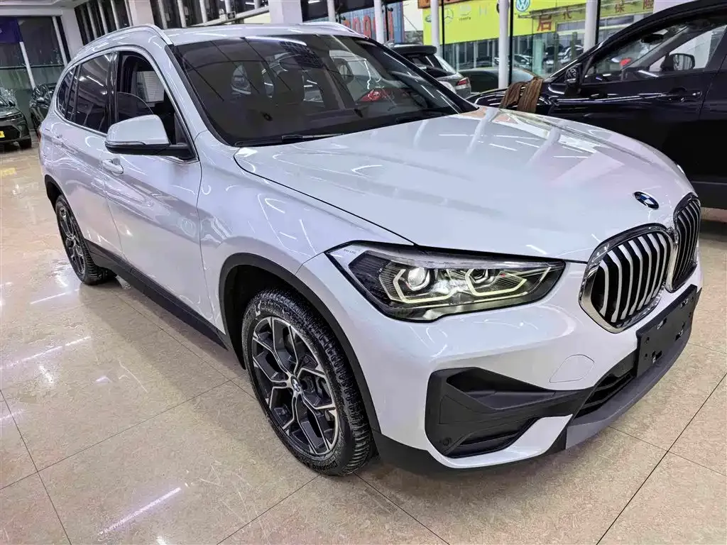 BMW X1 — фото 10