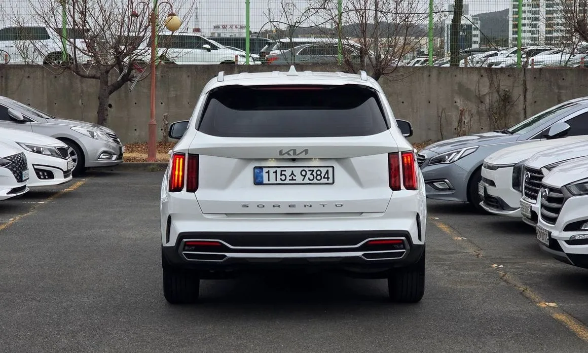 Kia Sorento — фото 3