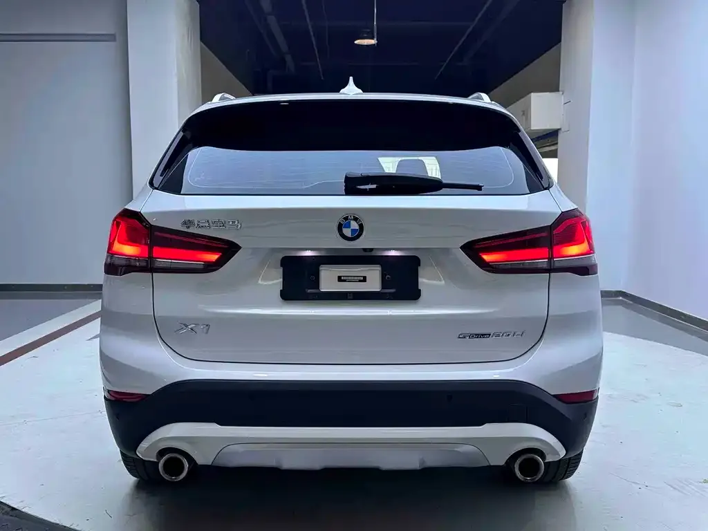BMW X1 — фото 7