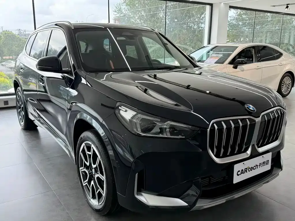 BMW X1 — фото 3