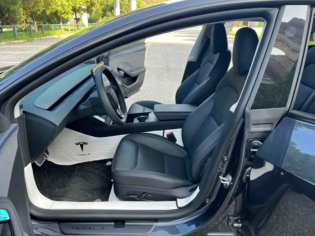 Tesla Model 3 — фото 6