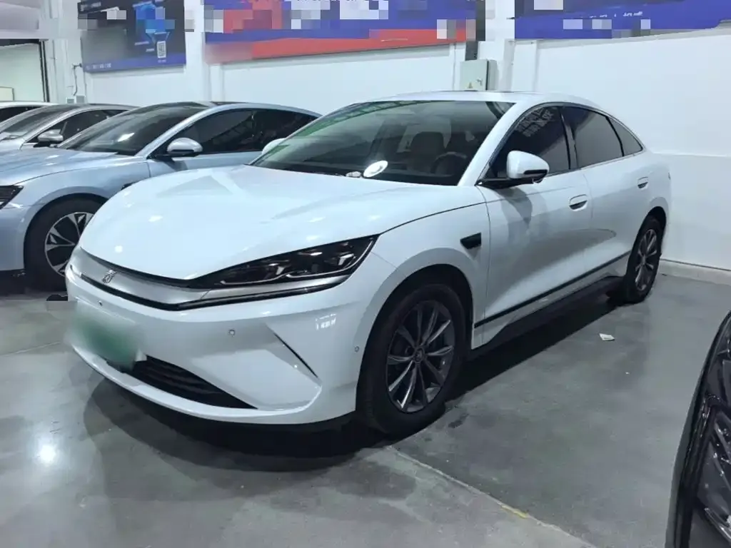BYD Qin L — фото 1