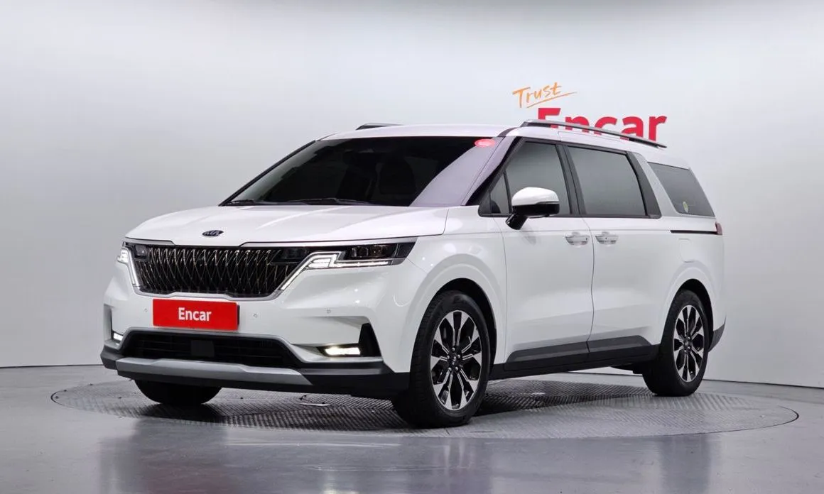 Kia Carnival — фото 1