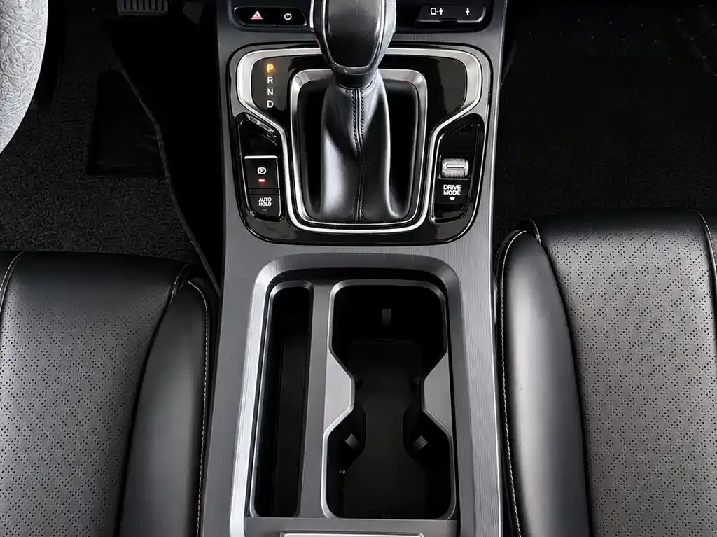 GAC Motor Trumpchi M6 — фото 10