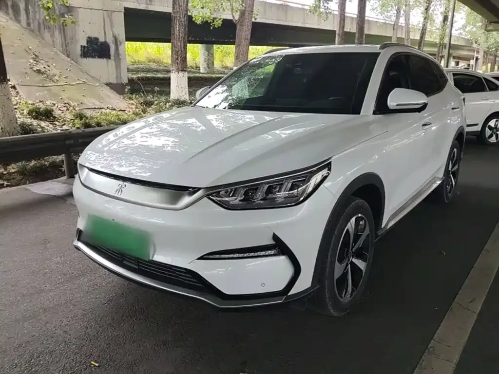 BYD PLUS New Energy — фото 1