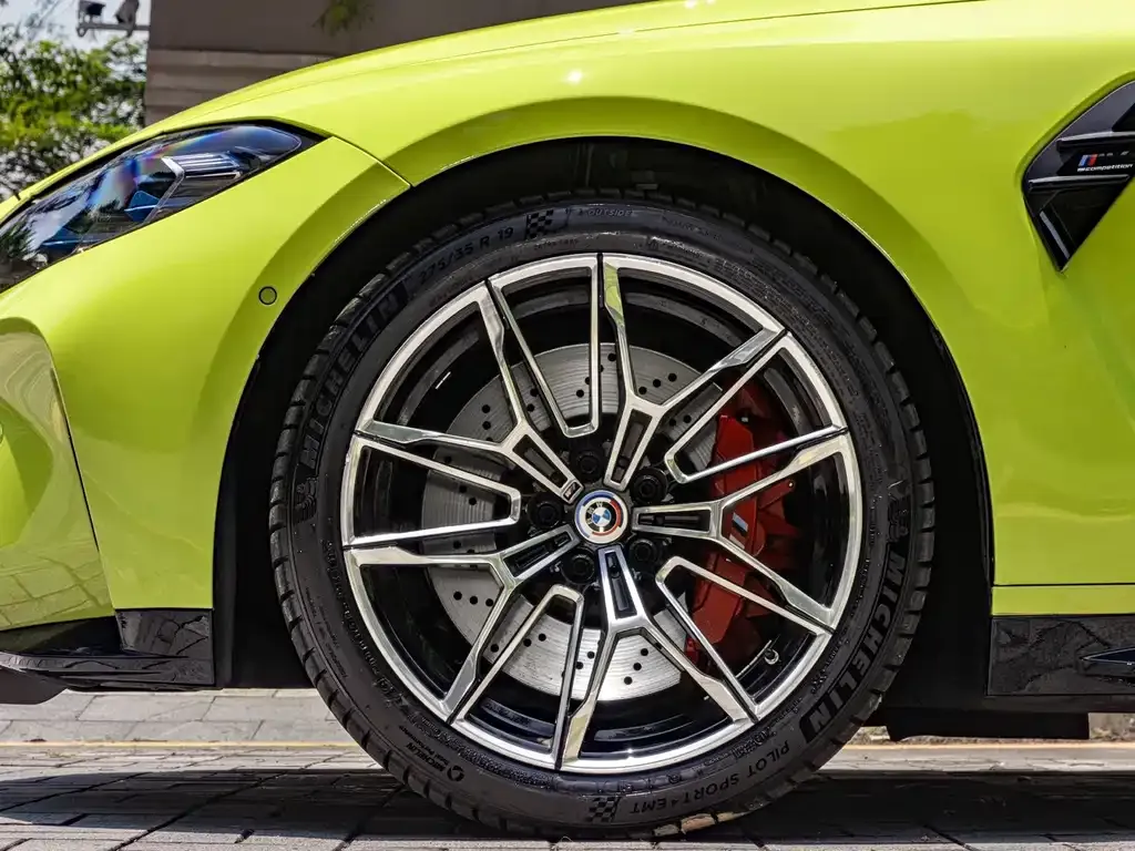 BMW M4 — фото 5