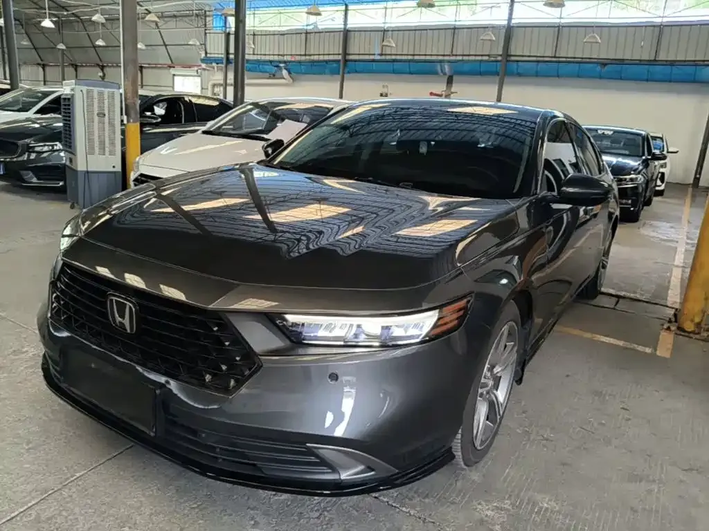 Honda Accord — фото 8