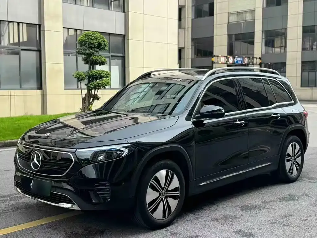 Mercedes-Benz EQB — фото 10