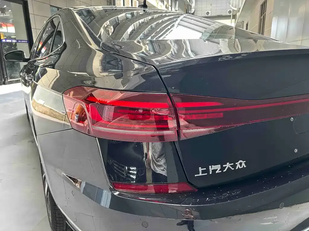 Volkswagen Passat — фото 3
