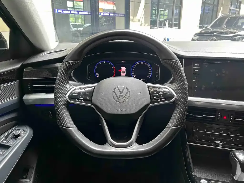 Volkswagen Passat — фото 6