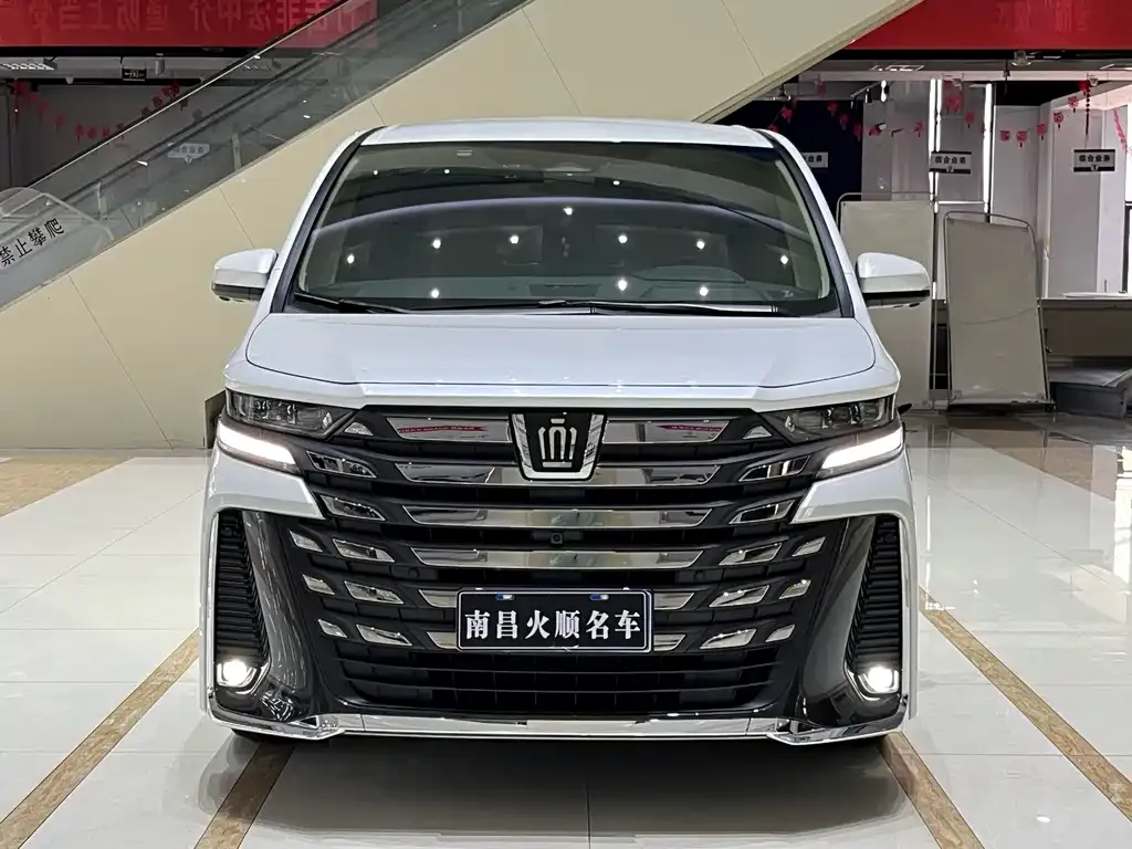 Toyota Vellfire — фото 7