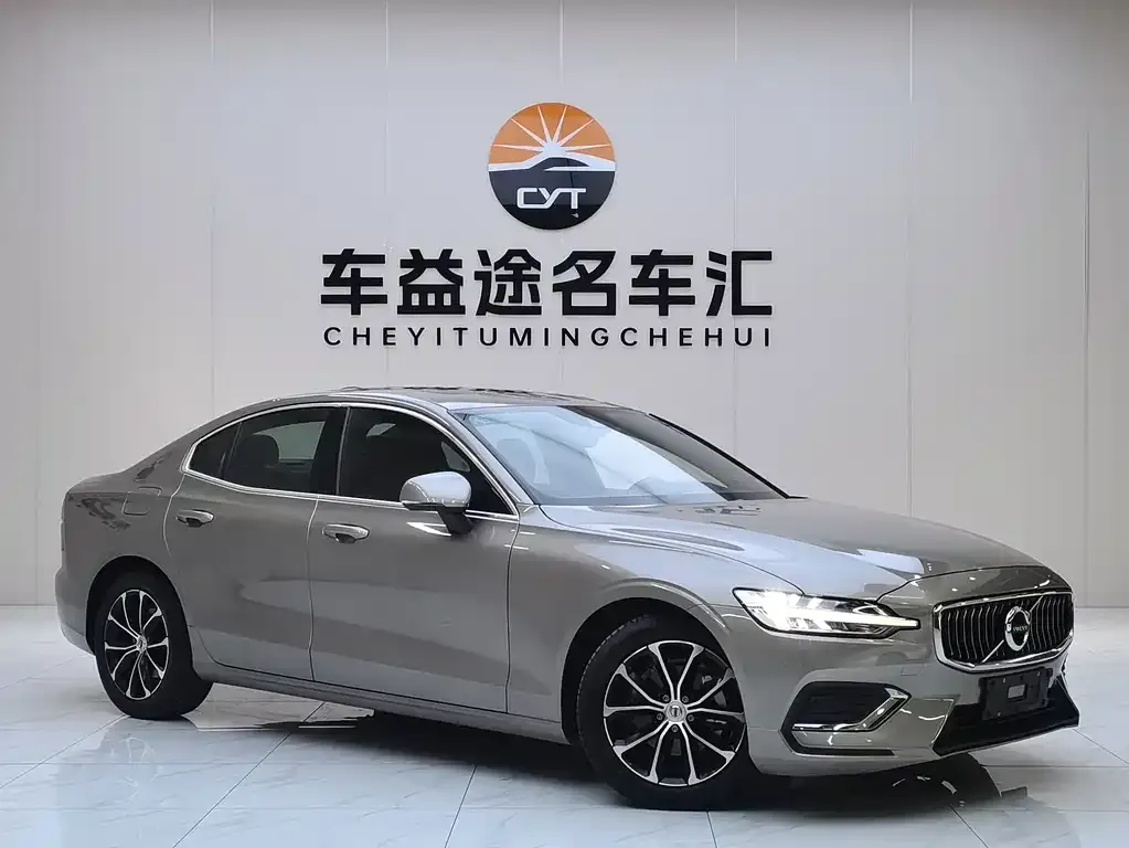 Volvo S60 — фото 4