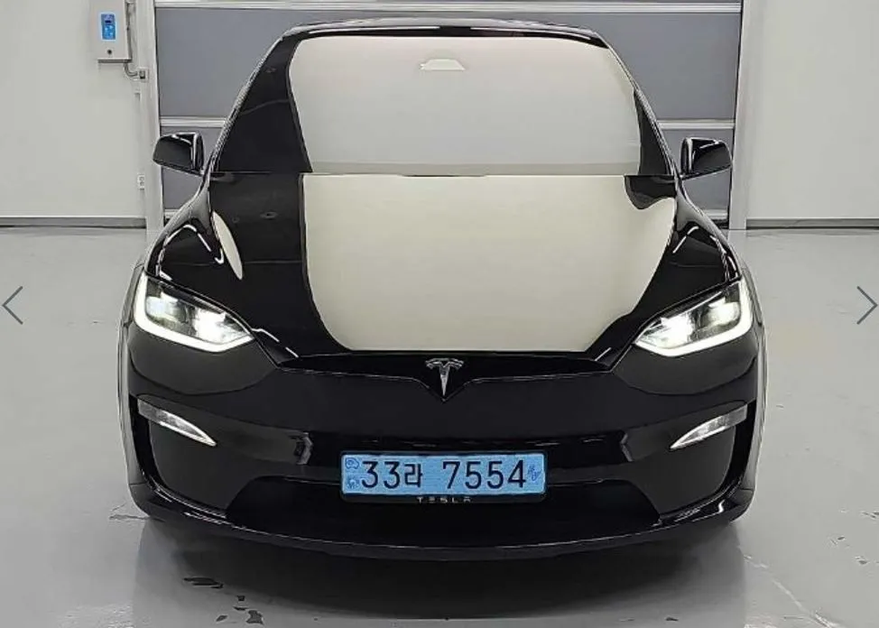 Tesla Model X — фото 2