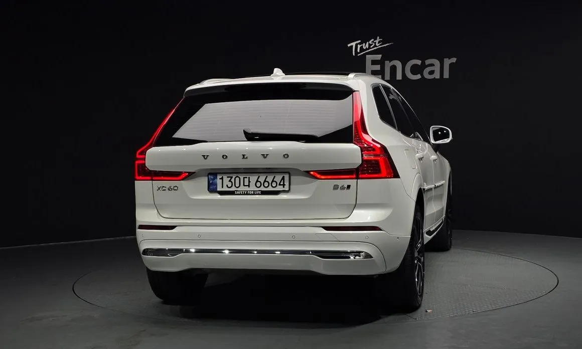 Volvo XC60 — фото 3